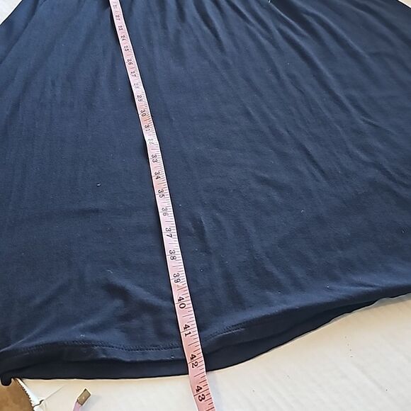 L.L. Bean short sleeve v neck soft dark navy dress size medium - Picture 11 of 11